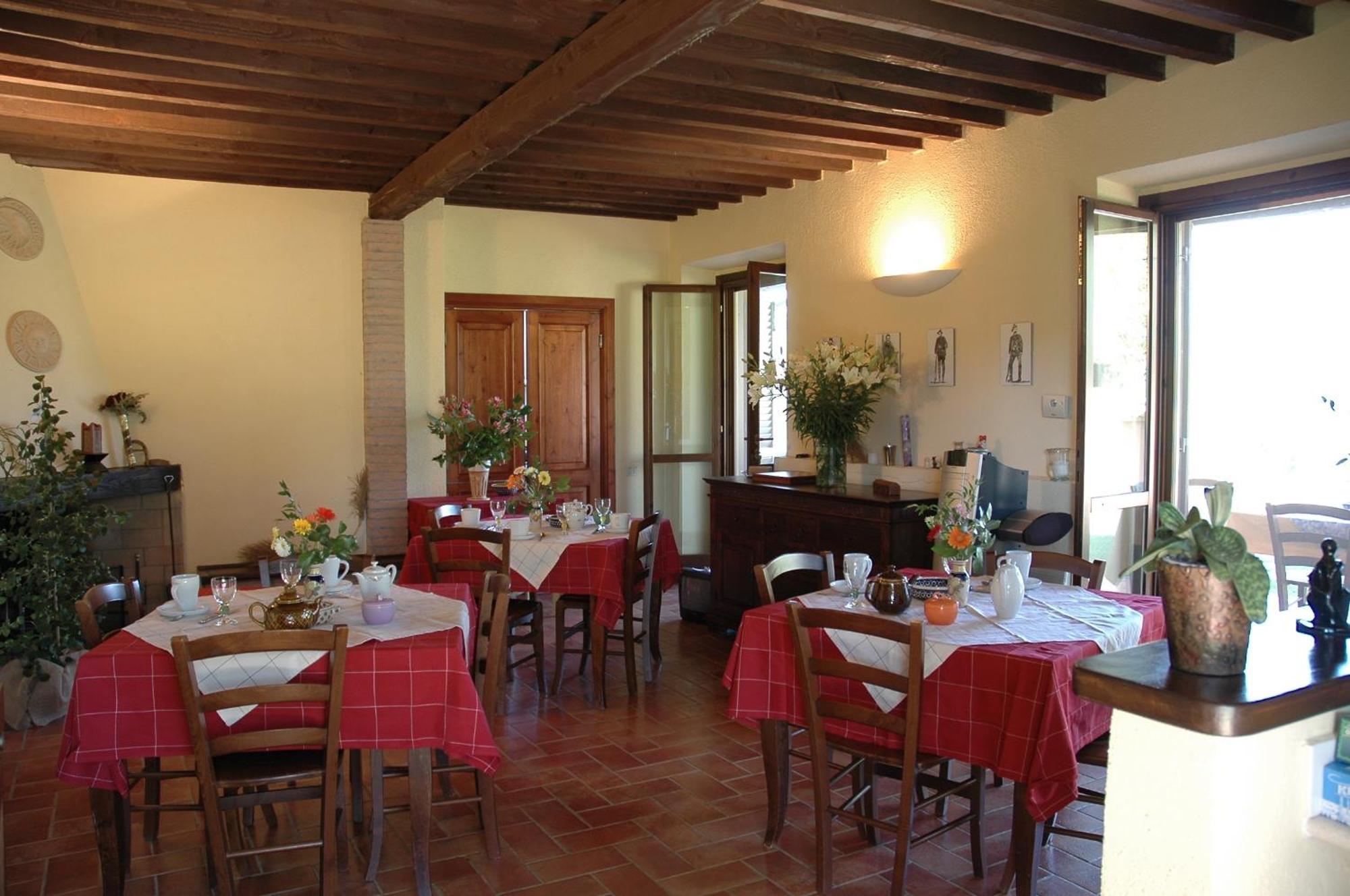 Agriturismo Pian Dei Pini 蒙蒂亚诺 外观 照片